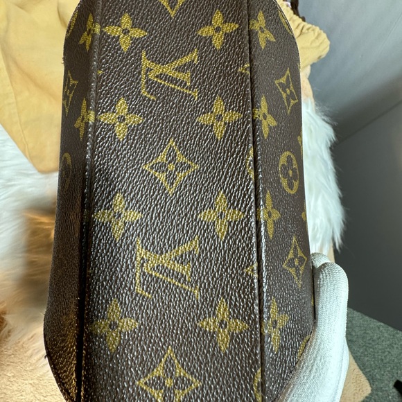 Louis Vuitton Ellipse Bag - Picture 9 of 11